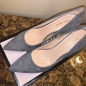 Brand new never worn grey Shoe Great Buy!